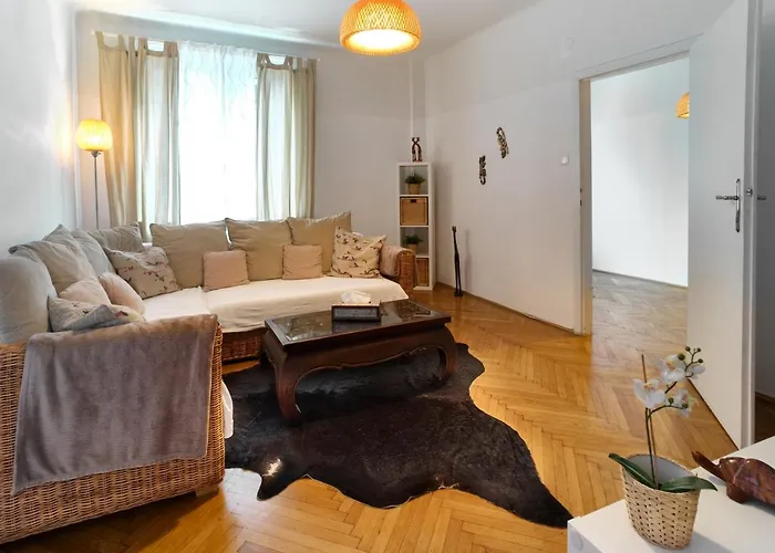 State Opera Alley Lodge Vienna, Austria