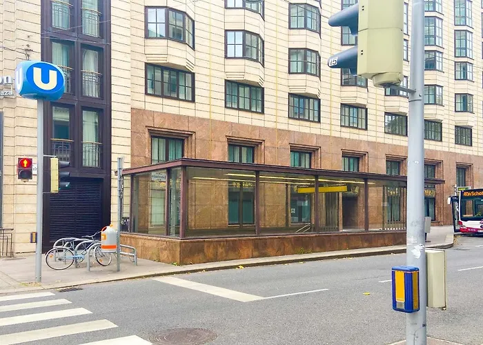 2Br Apartment For 6 With Private Terrace Near City Center & Metro U2 Vienna, Austria