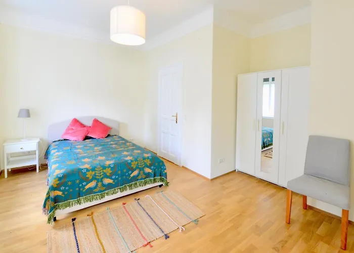 Spacious And Comfy With 3 Bedrooms Vienna, Austria