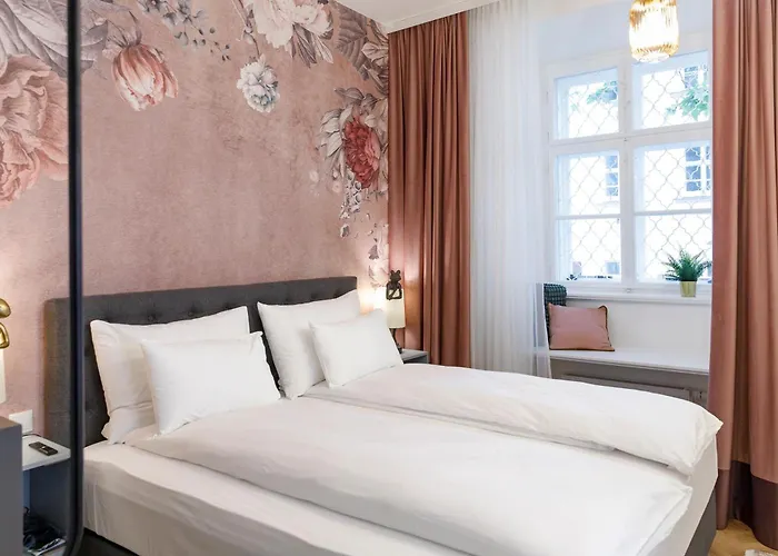 Vienna Hideaways - Your Boutique Stay In Historic Old Town, Austria