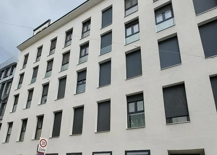 Skysuite Holiday Home Vienna, Austria